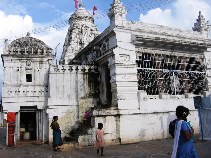 9. Shri Rajiv Lochan Mandir